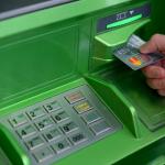 Este posibil să transferați numerar pe un card Sberbank printr-un bancomat?